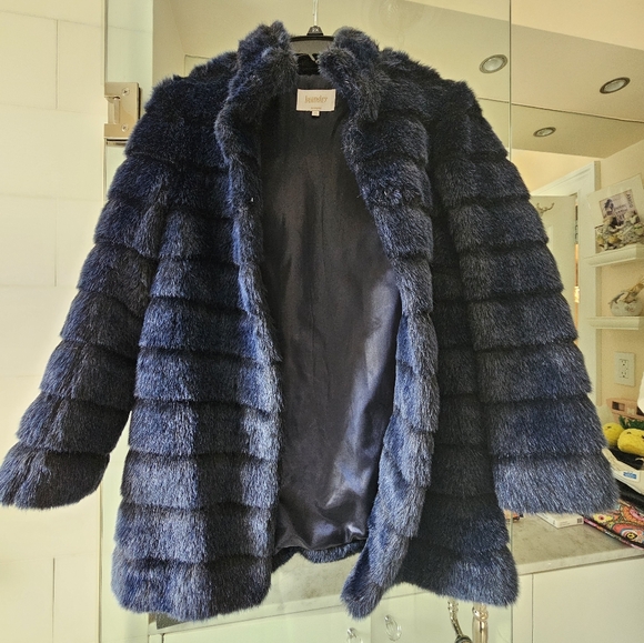 Laundry By Shelli Segal Jackets & Blazers - Laundry Shelli Segal Faux Deep Blue Navy Fur - size xs